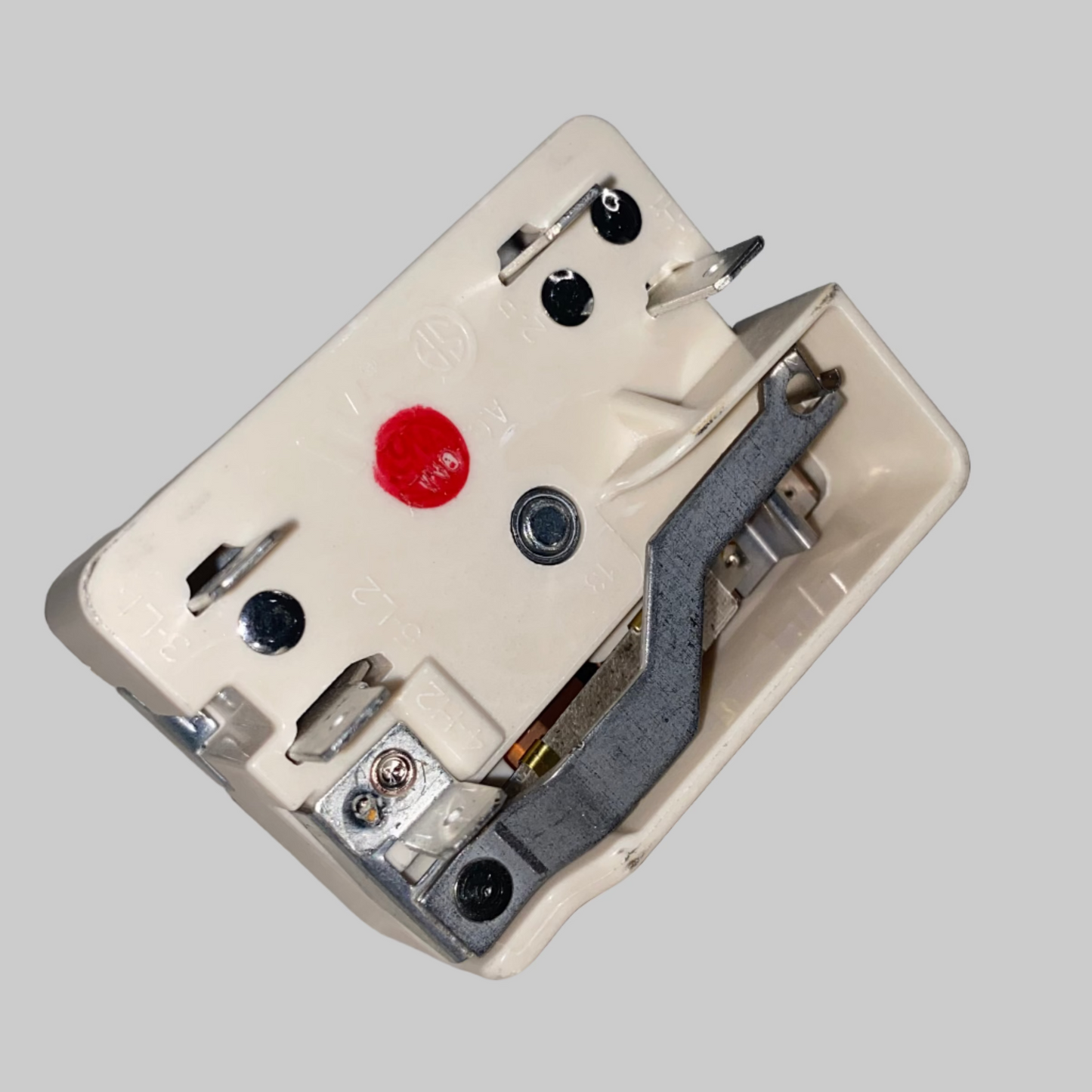 316436001CM Surface Element Infinity Switch