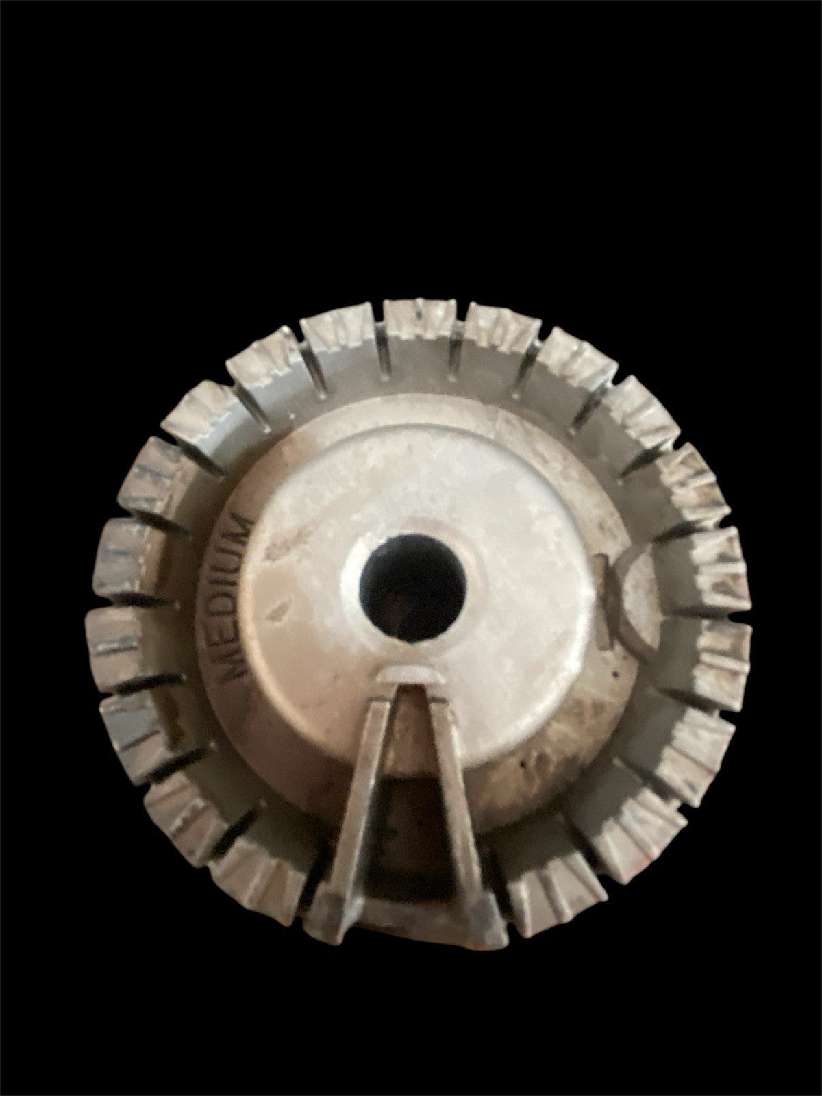 548127